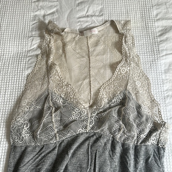 Vintage nightgown - Picture 2 of 13